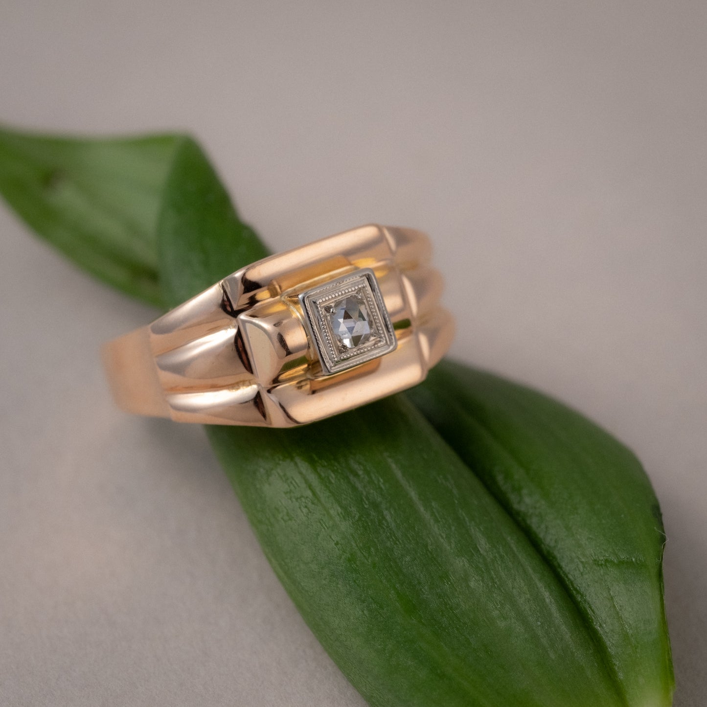 Bague Tank vintage diamant, vue de profil
